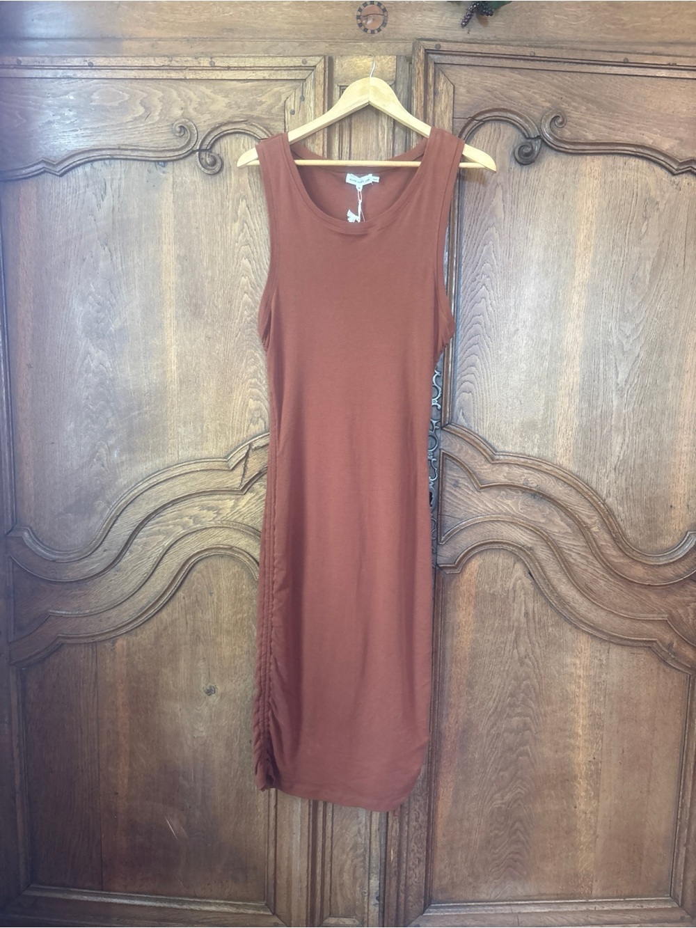 Good American Tortoise Shell Ribbed Sleeveless Midi Dress Size 4 NWT